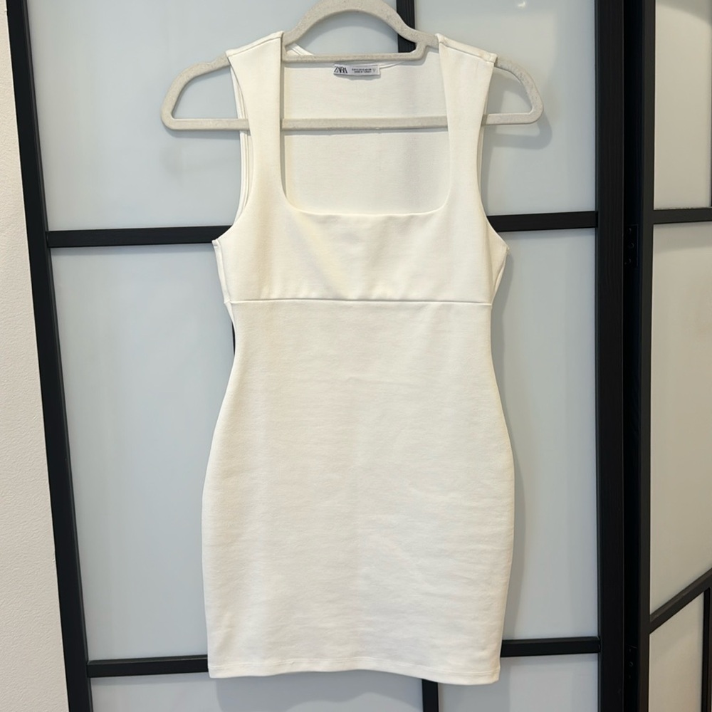 Zara dress. Brand new . No tag